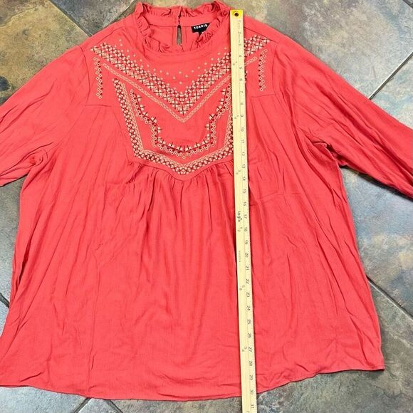 Torrid Washable Crinkle Gauze Relaxed Embroidered Blouse Baked Apple 2 2X 18-20 - Picture 6 of 11
